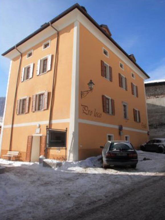Taxus Hostel Pieve Tesino Exterior foto